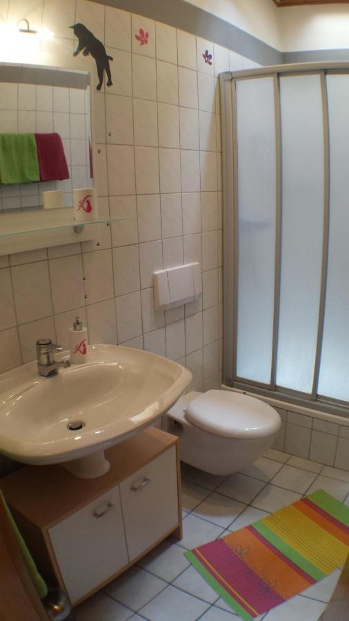 Ferienwohnung Katzenberger 베베르겐 객실 사진